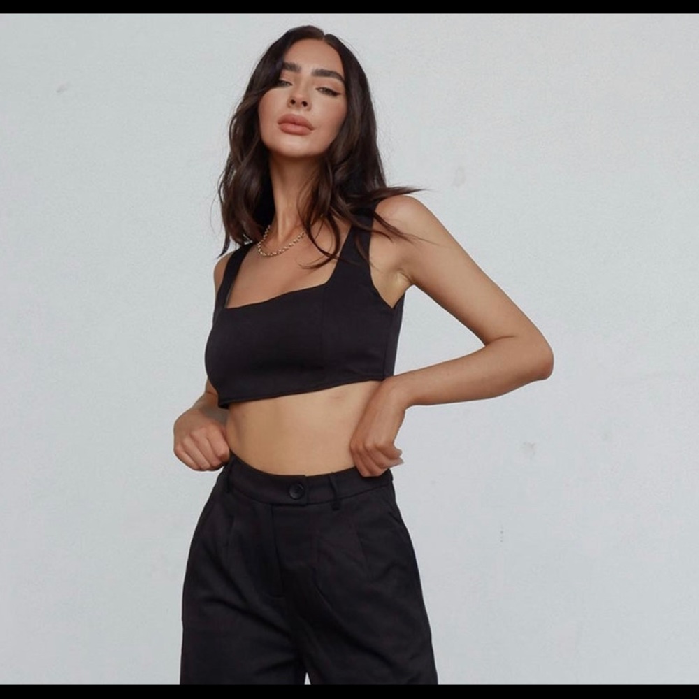 Black crop top
